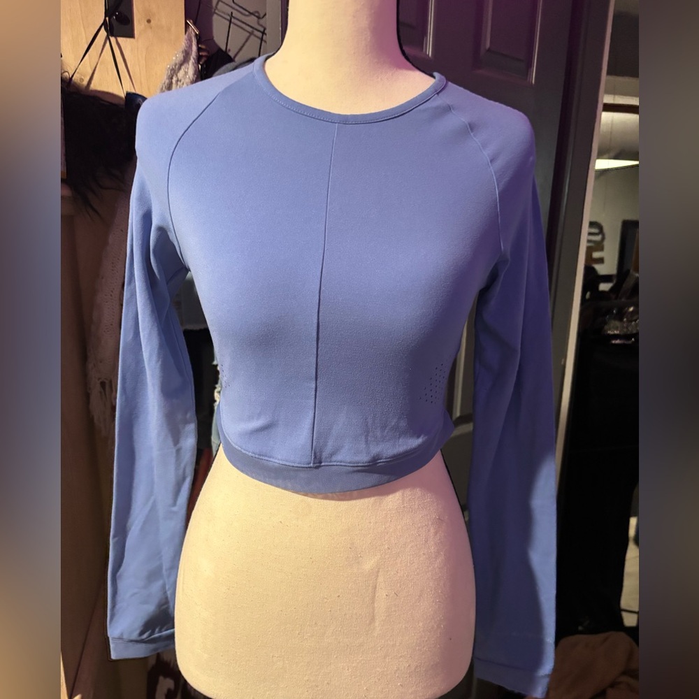 NWOT Whitney Timmons Gymshark Women's Blue Long Sleeve Athletic Cropped Top LS